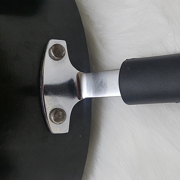 David Burke Ceramic sauce pots set of 2 not lids - Picture 7 of 11